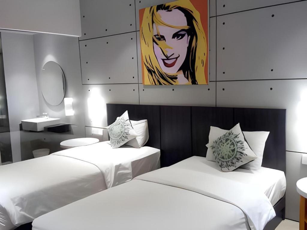 Hotel Cemerlang Бандунг Екстер'єр фото