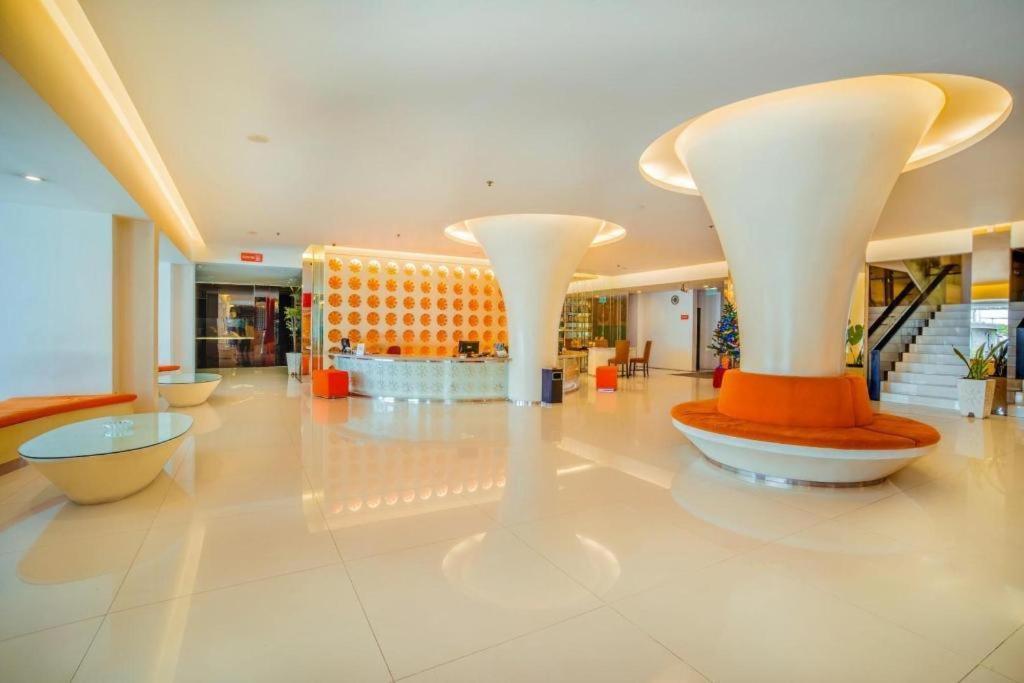 Hotel Cemerlang Бандунг Екстер'єр фото